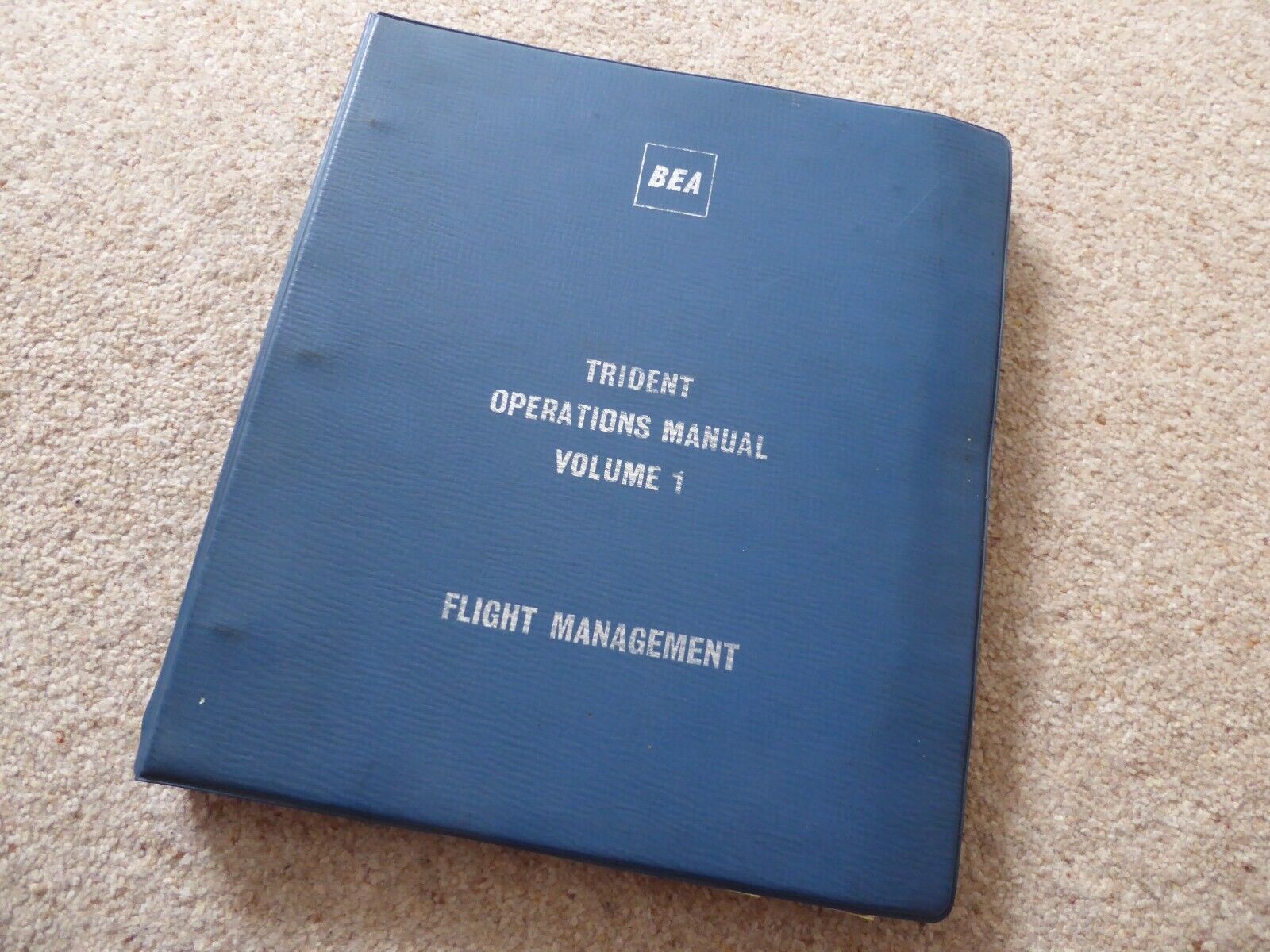 BEA Trident 1 Operations Manual Volume 1 - Flight Management - V. Good Condition