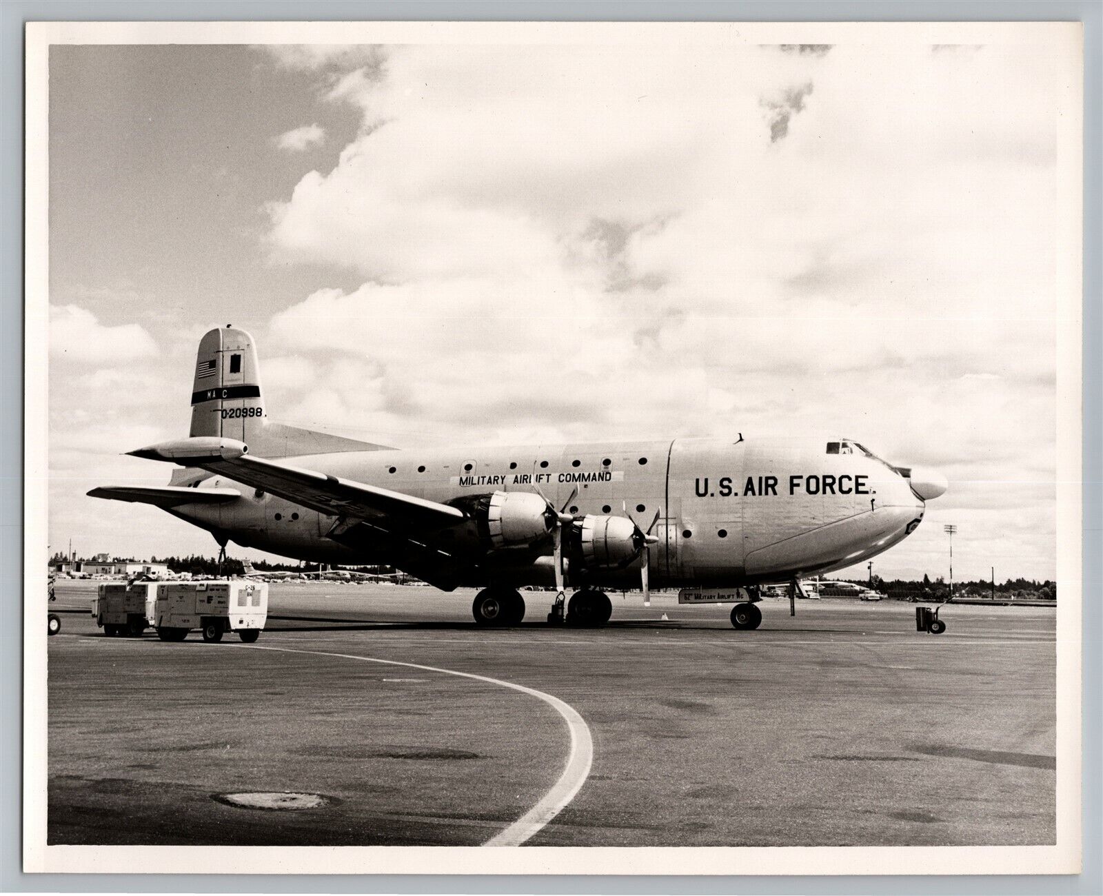 Aviation Douglas C-124 USAF Military Airlift Command B&W Official Photo #2 C8