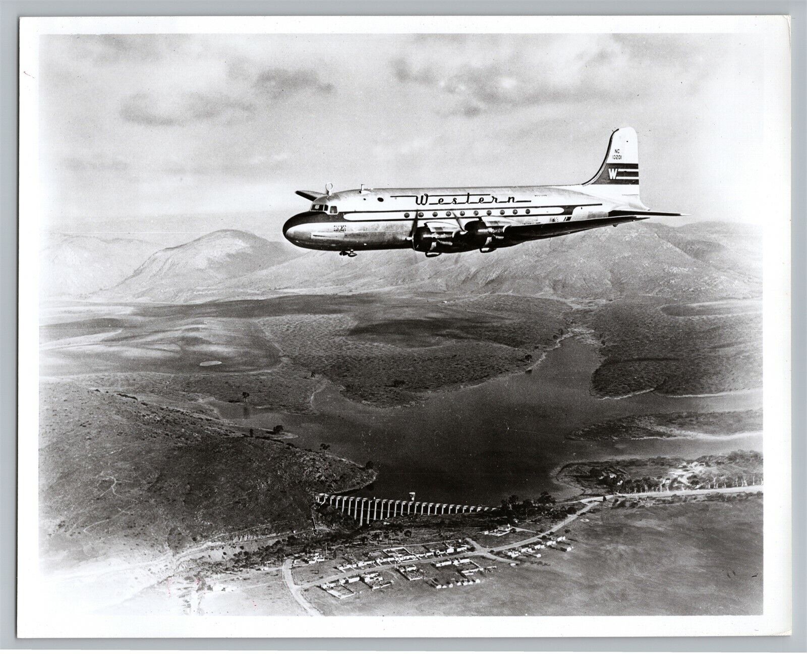 Aviation Airplane Western Airlines Douglas DC-4 (c1946) B&W 8x10 Photo C11