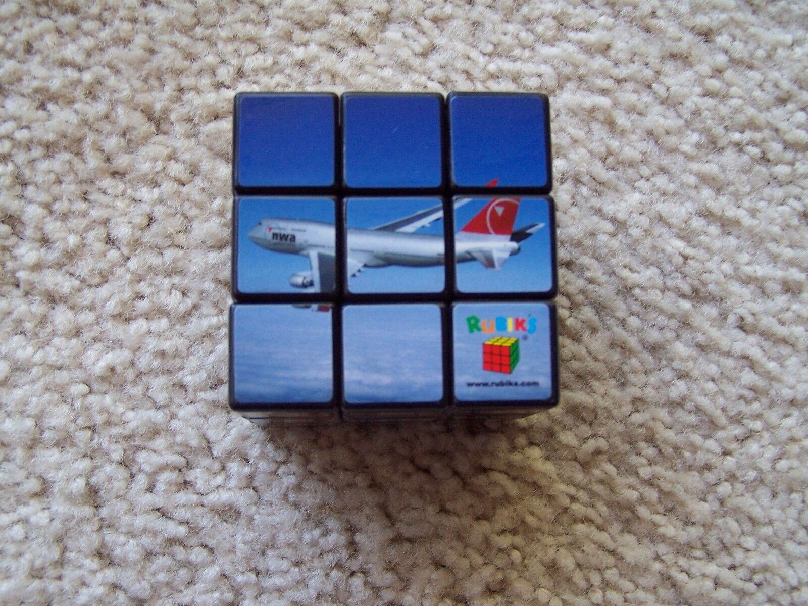 NORTHWEST AIRLINES BOEING 747 - A330 PROMOTIONAL OFFICIAL RUBIKS CUBE 