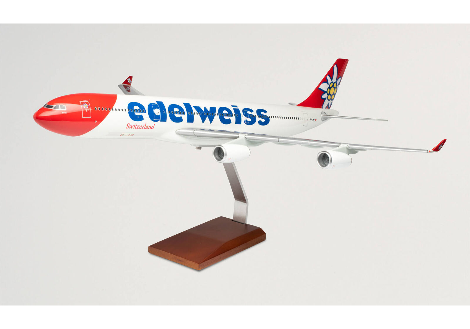 Herpa 490061 Edelweiss Air Airbus A340-300 HB-JMF Desk 1/100 Model AV Airplane