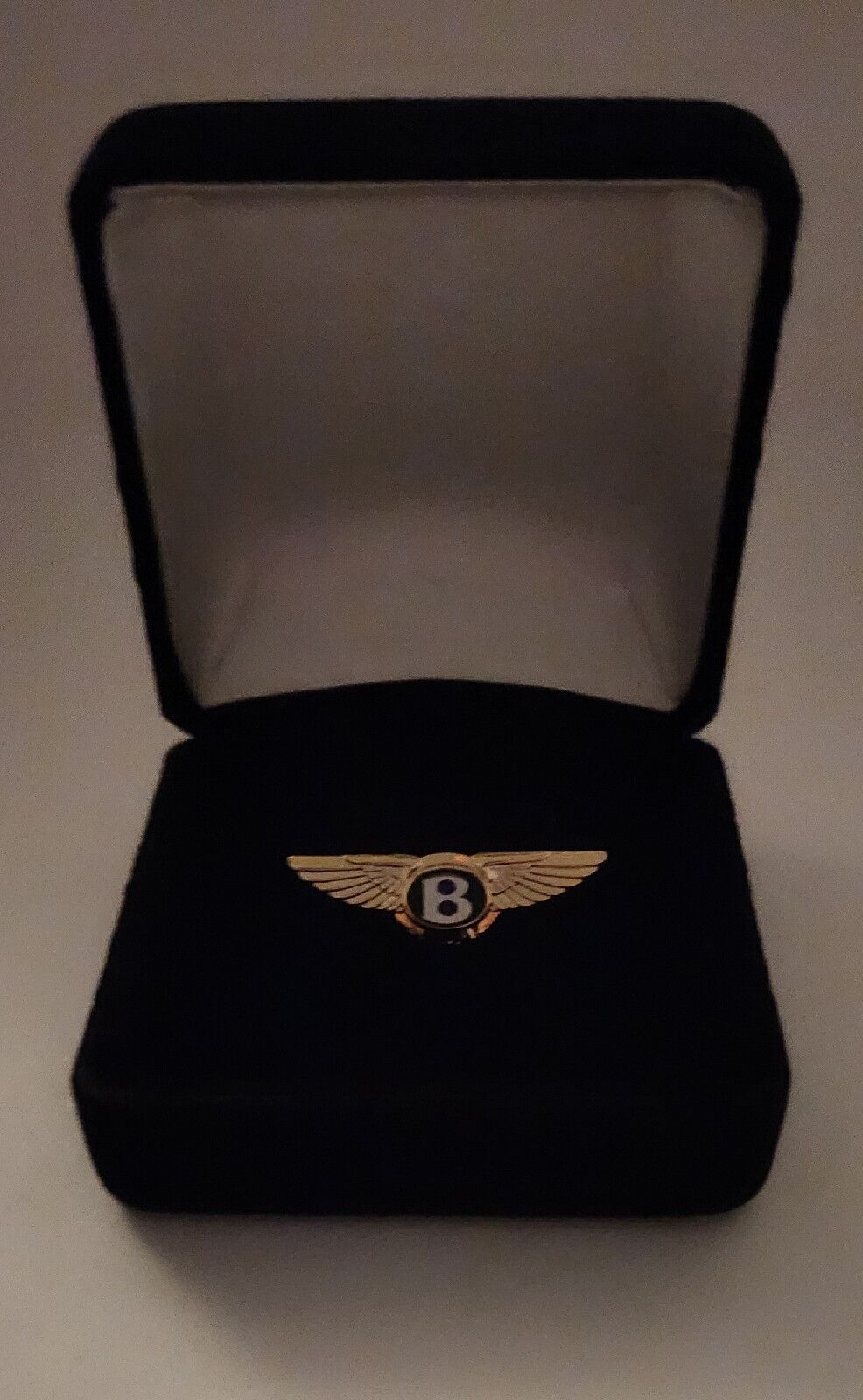 Bentley Lapel Hat Jacket Pin British Automobile Manufacturer