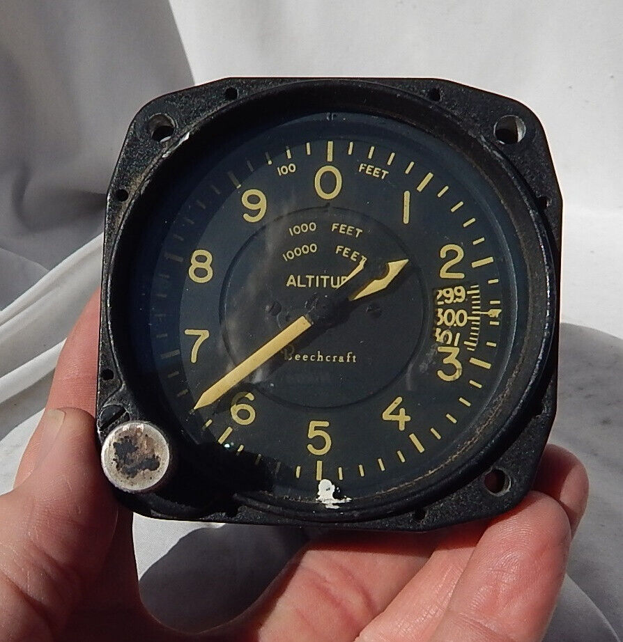 Vintage Beechcraft Altimeter Indicator Gauge Instrument, AT-11? Staggerwing?