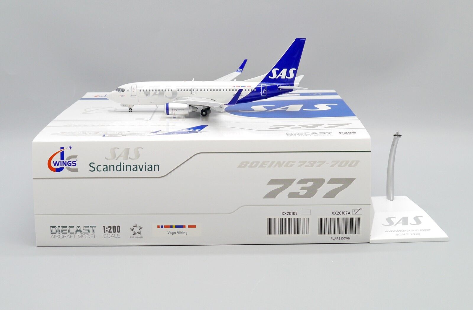Scandinavian Airlines B737-700 JC Wings SE-RJX FLAPS DOWN 1:200 Diecast XX20107A