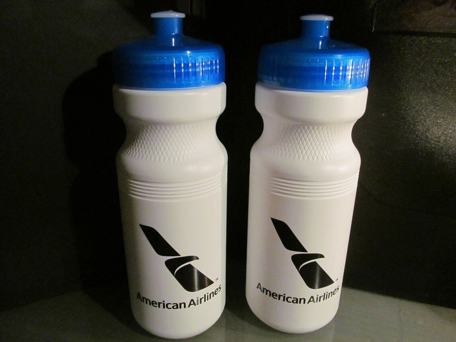 2 x AMERICAN AIRLINES white sport water bottle bike gym travel holder cup glass