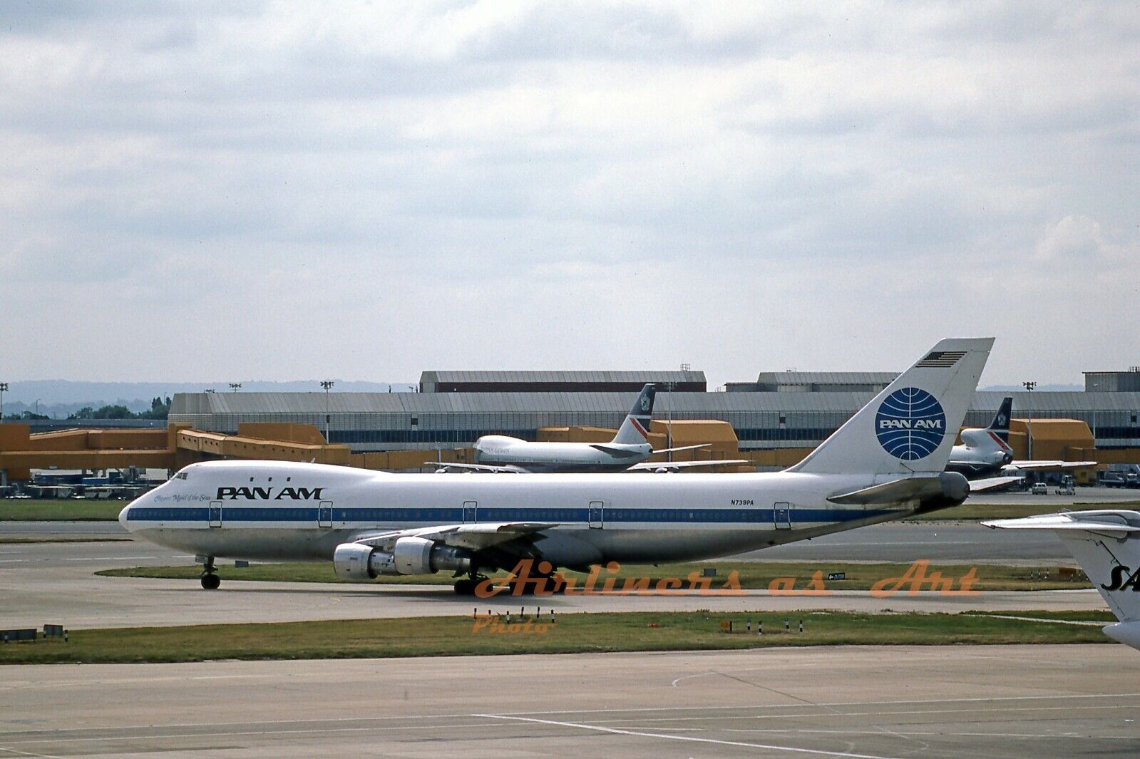 Pan Am Boeing 747-121 N739PA at LHR in August 1986 8\