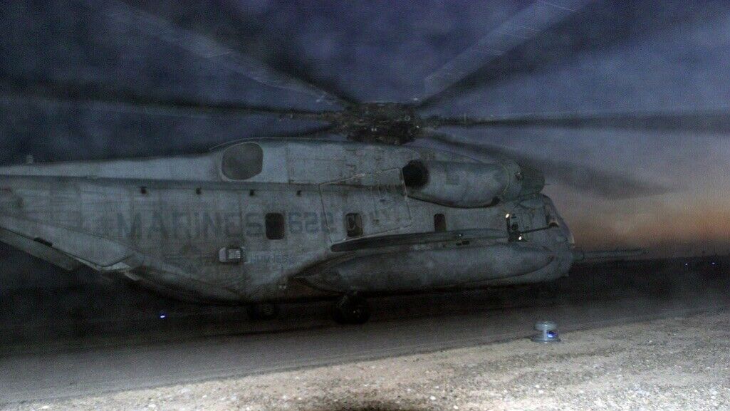 US Marine Corps USMC Sikorsky CH-53E Super Stallion Helicopter Iraqi Freedom IV