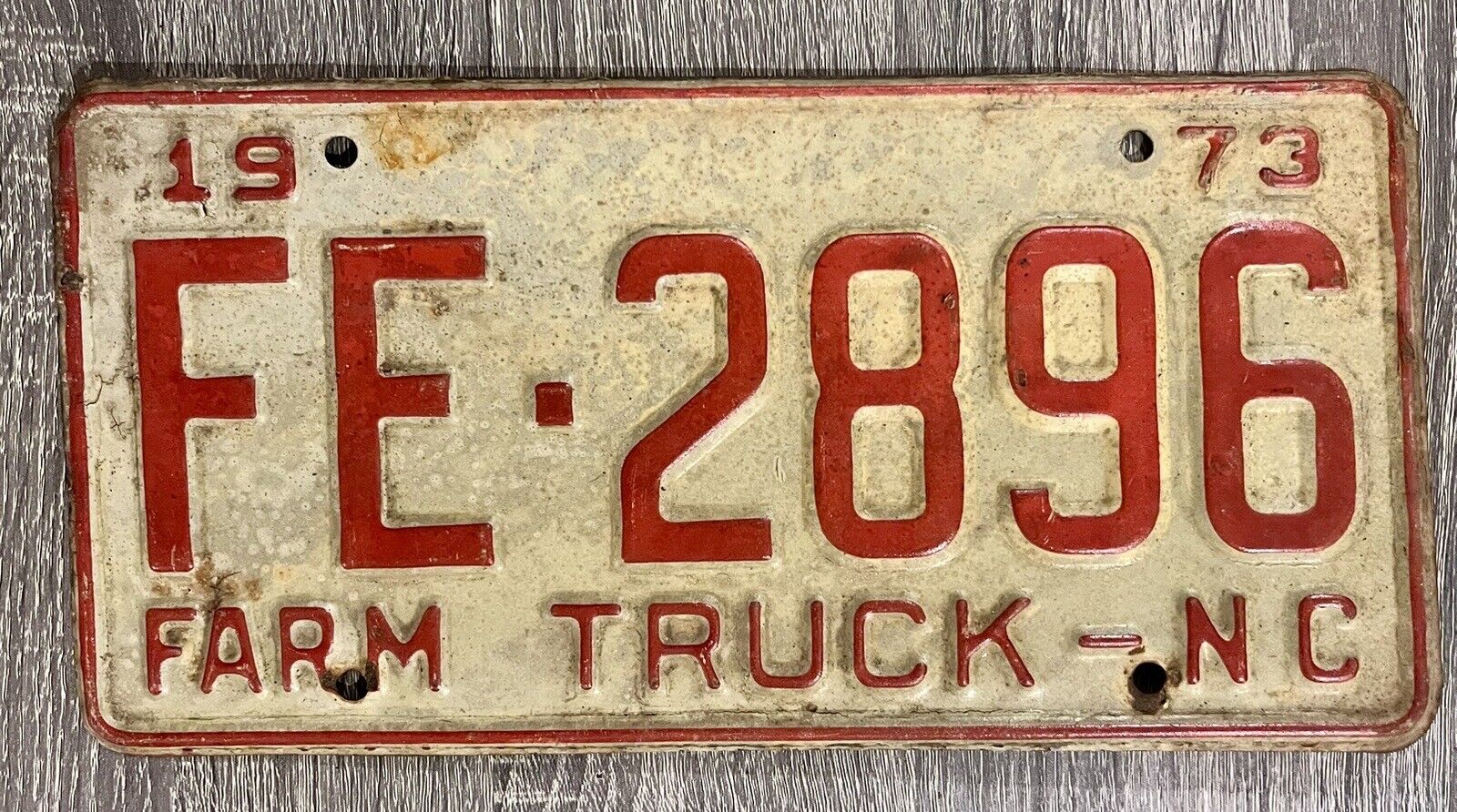 1973 North Carolina Farm Truck License Plate Retro Car Auto Collection Garage