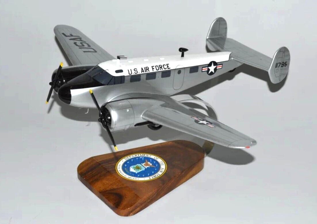USAF Beech C-45 Expeditor Transport Desk Top Display 1/24 Model SC Airplane New