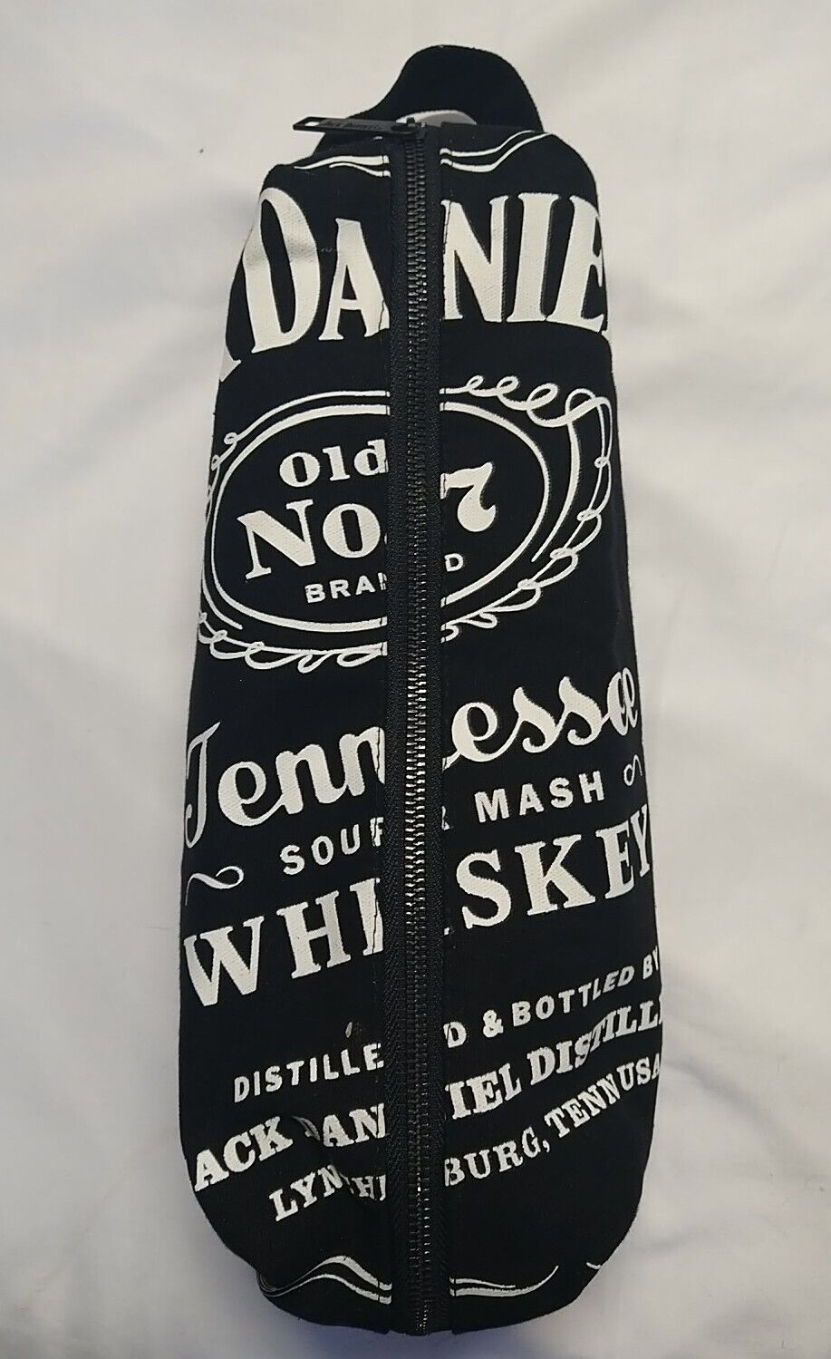 Jack Daniels Insulated Travel Bag 1.75L Zippered Tote Old No 7 Whiskey