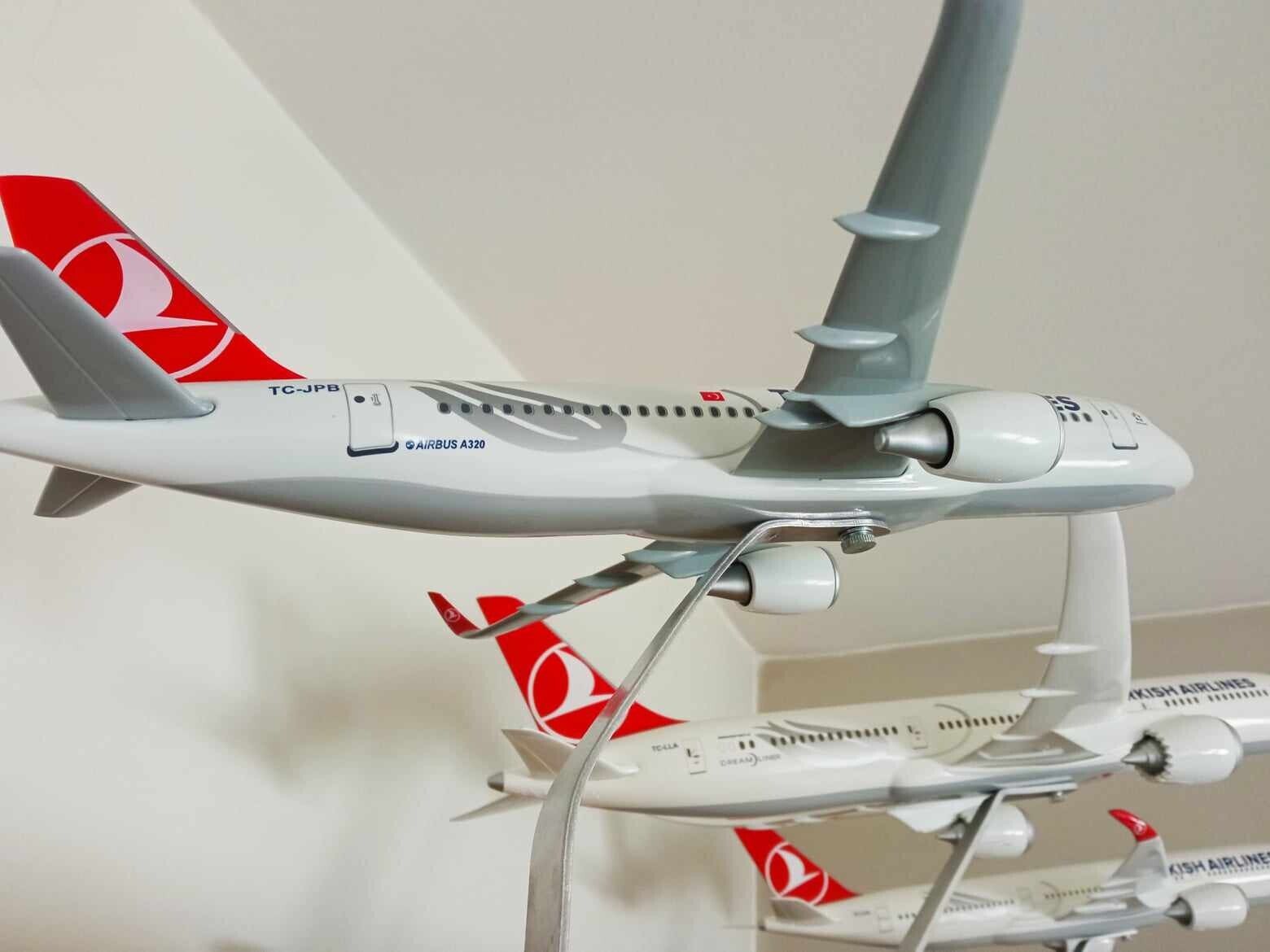 1:100 Turkish Airlines Airbus A320-232 Travel Agent Type Display Aircraft Model*