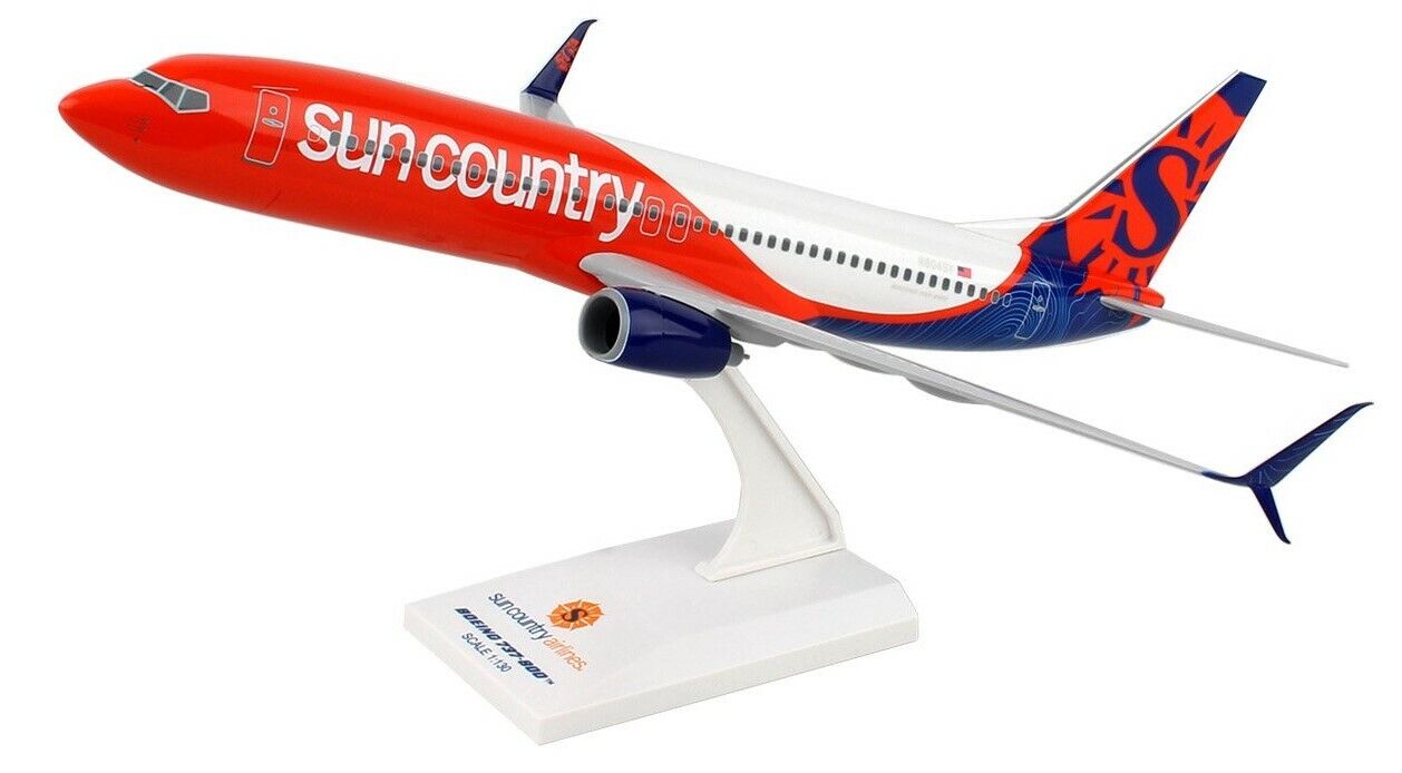 Skymarks SKR1006 Sun Country Airlines Boeing 737-800 Desk 1/130 Model Airplane