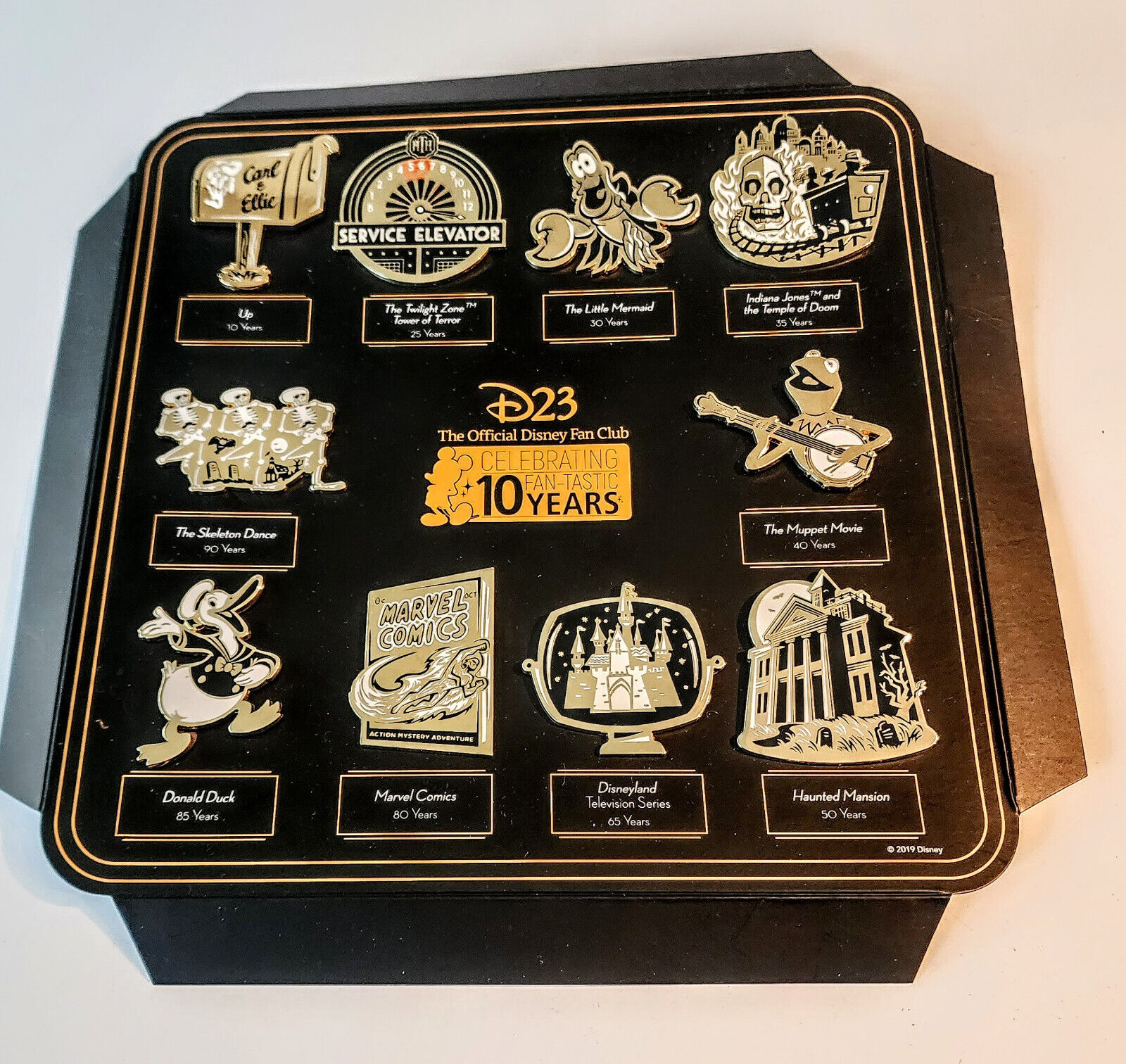 NEW Disney D3 Official Fab Club 10 Pin Gift Set Celebrating 10 Fantastic Years