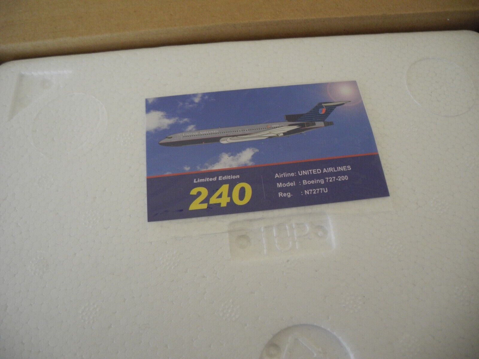 Extremely RARE INFLIGHT Boeing 727-200 UNITED AIRLINES, Only 240, 1:200, N7277U