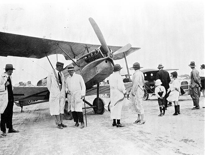Boulton & Paul P9 Biplane, Wentworth, NSW, 1922 Group inspecting a B Old Photo