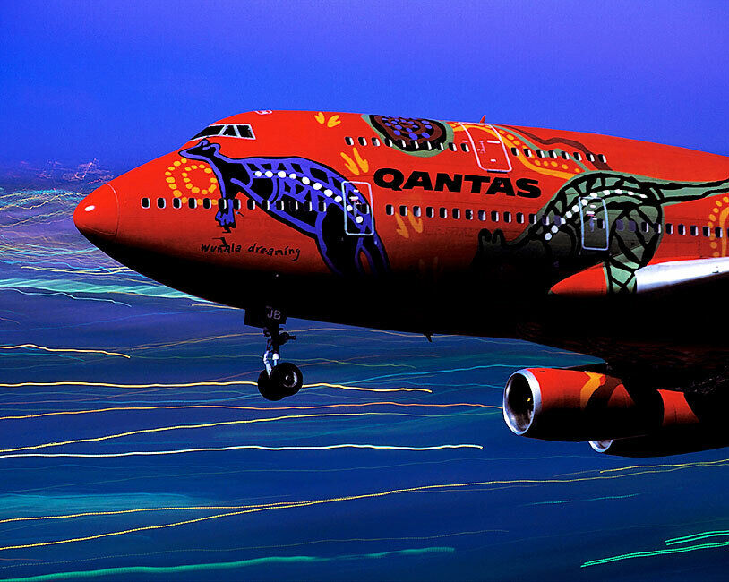 QANTAS AIRLINES BOEING 747-400 'WUNALA DREAMING' 8x10 GLOSSY PHOTO PRINT
