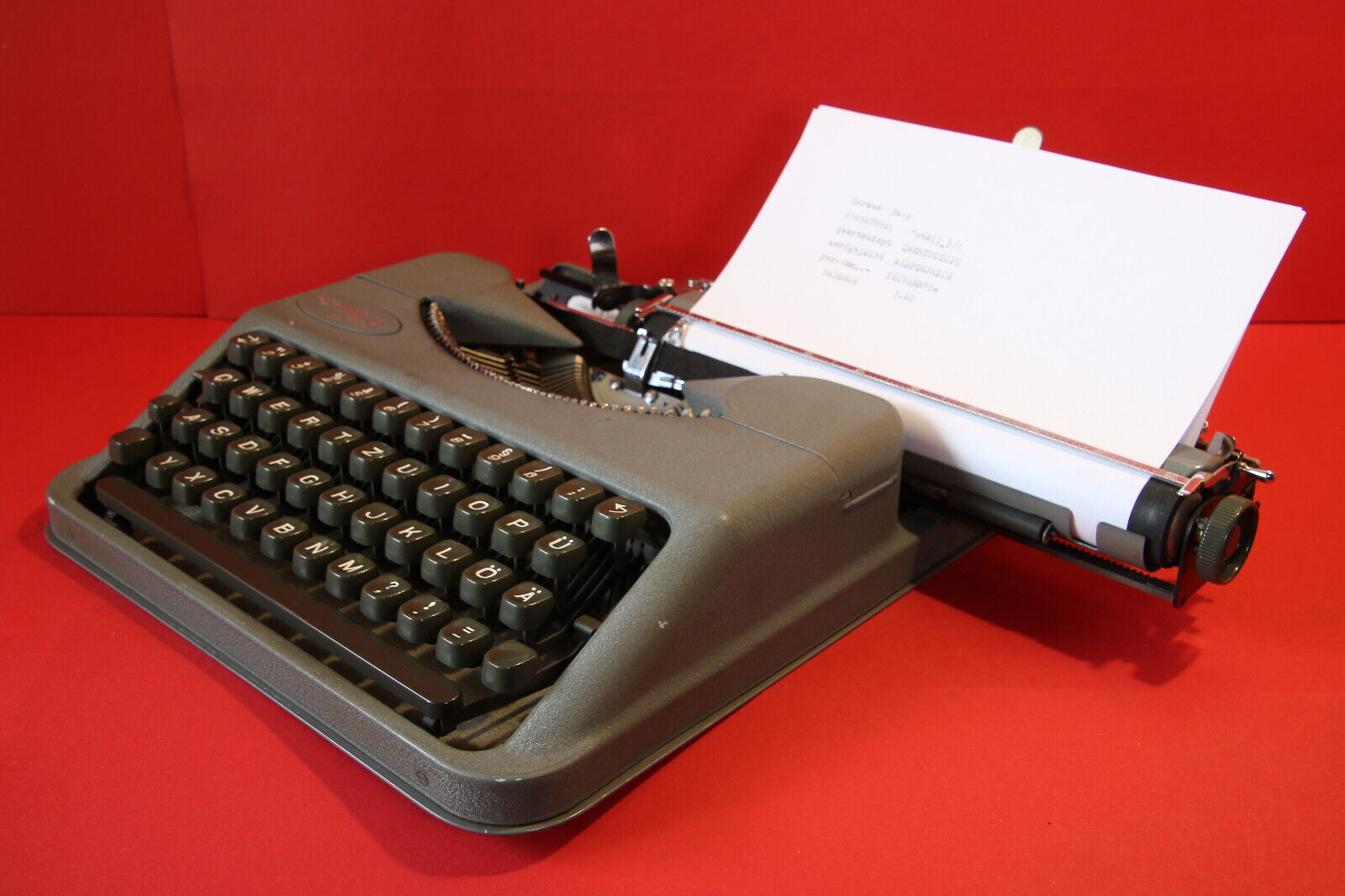 Vintage  Hermes Baby swiss Paillard Typewriter from 1955 serviced-tested-cleaned