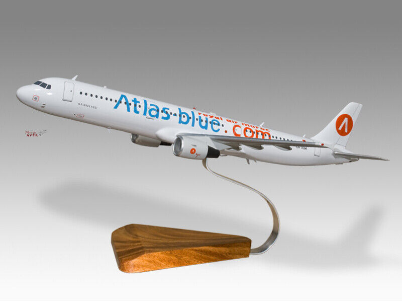 Airbus A321 Royal Air Maroc - Atlas Blue Mahogany Wood Handmade Desktop Model