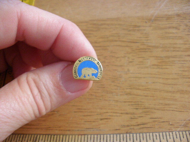 1980s pin tie tac Canada\'s Northwest Territories pin vintage mini