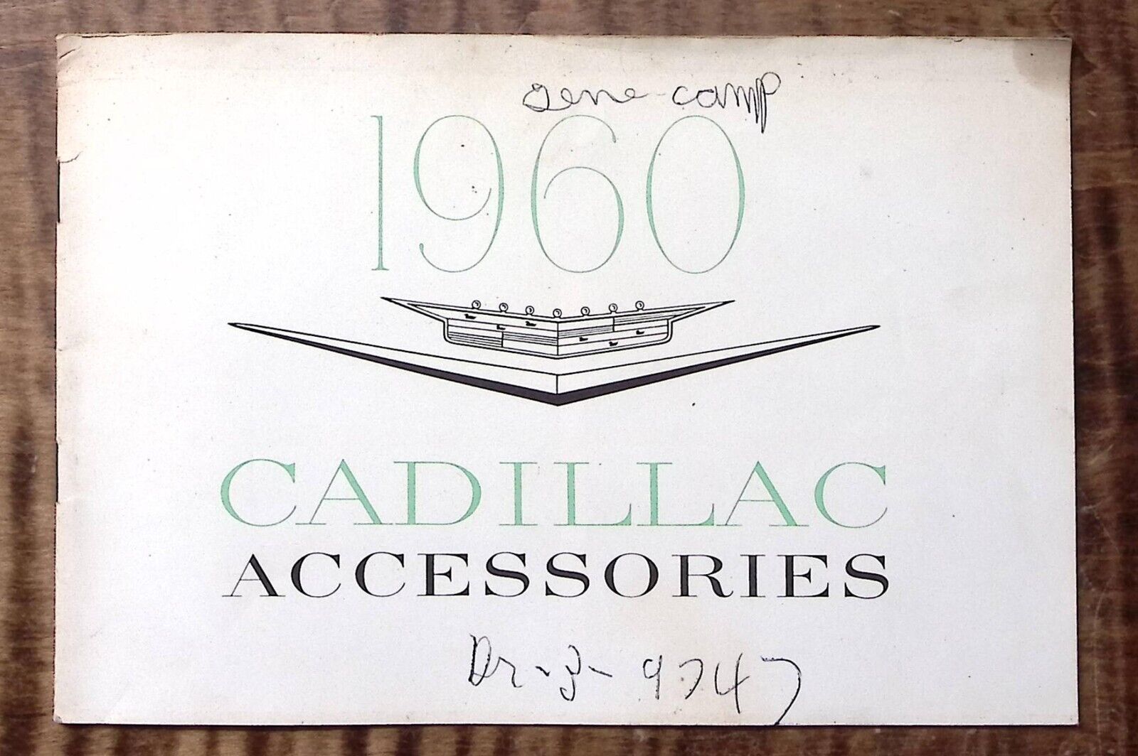 1960 CADILLAC ACCESSORIES MANUAL ORIGINAL GLOVE BOX INFORMATION NICE Z4994