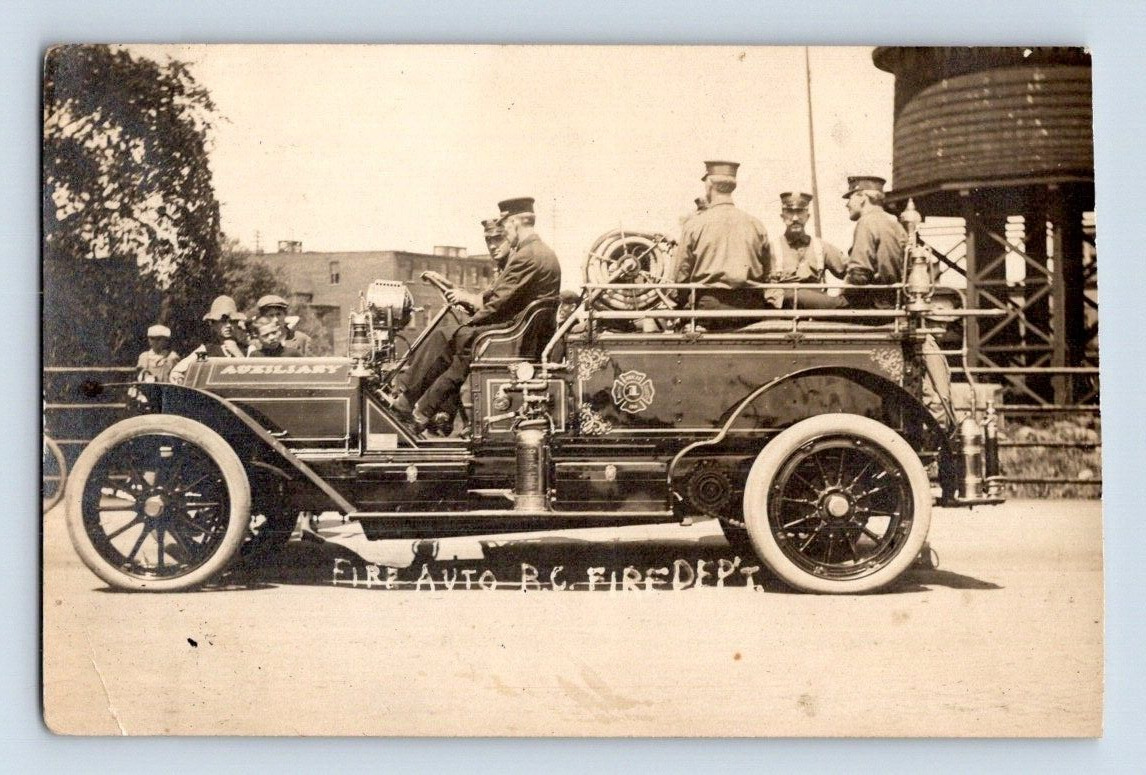 RPPC 1910. BATTLE CREEK, MICH. FIRE TRUCK. POSTCARD ST7