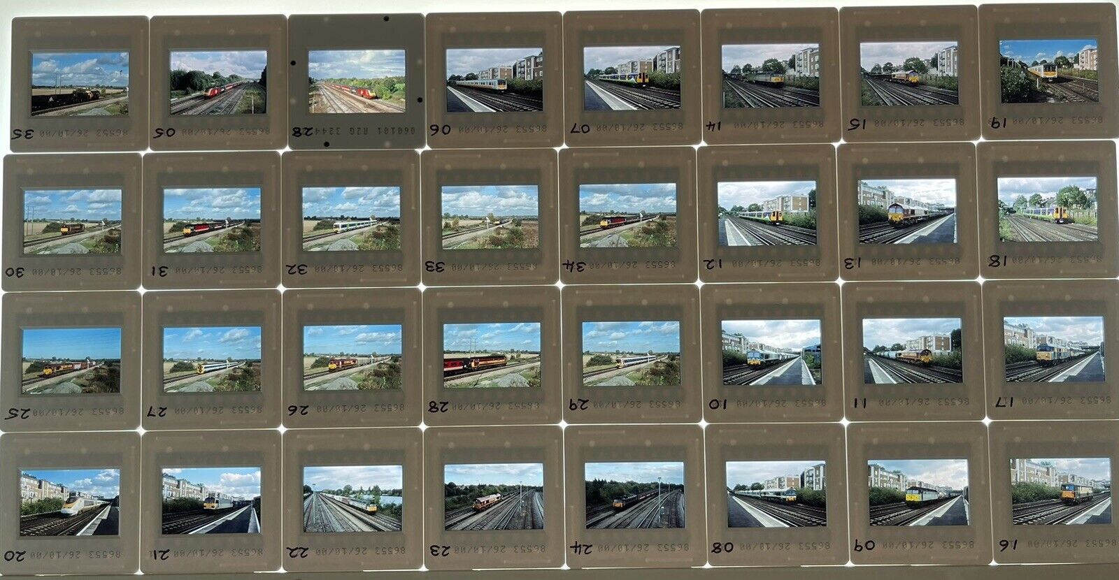 Original 35mm Train Slides X 32 Hinksey Free UK Post Dated 2000 (B141)