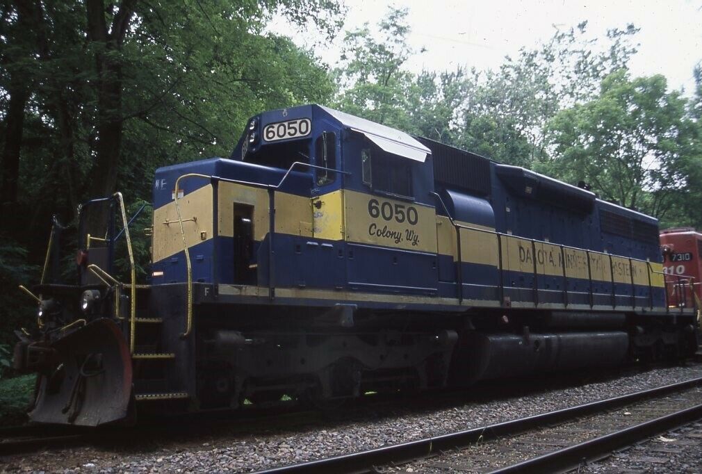 DAKOTA MINNESOTA EASTERN Railroad Train Locomotive 6050 SUNBURY PA Photo Slide