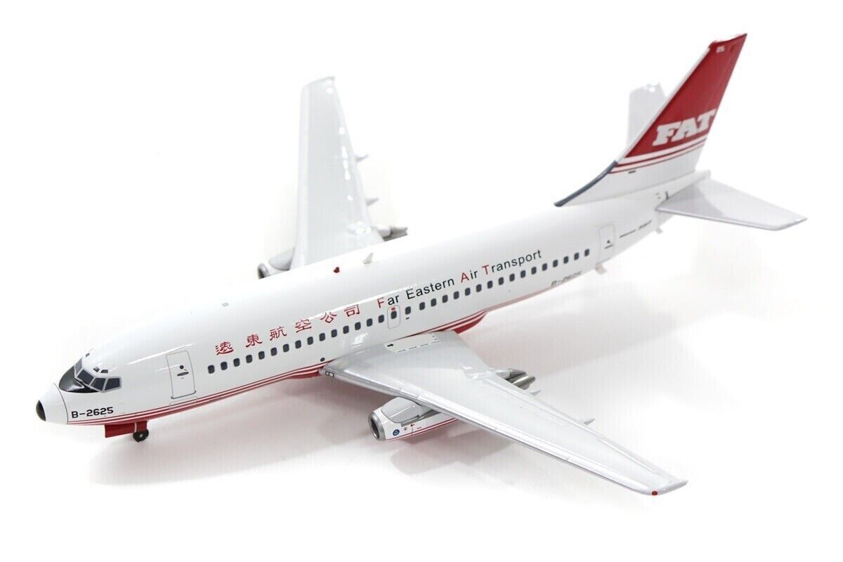 1:200 ALB200 Far Eastern Air Transport - FAT Boeing 737-200 B-2625 w/Stand LAST