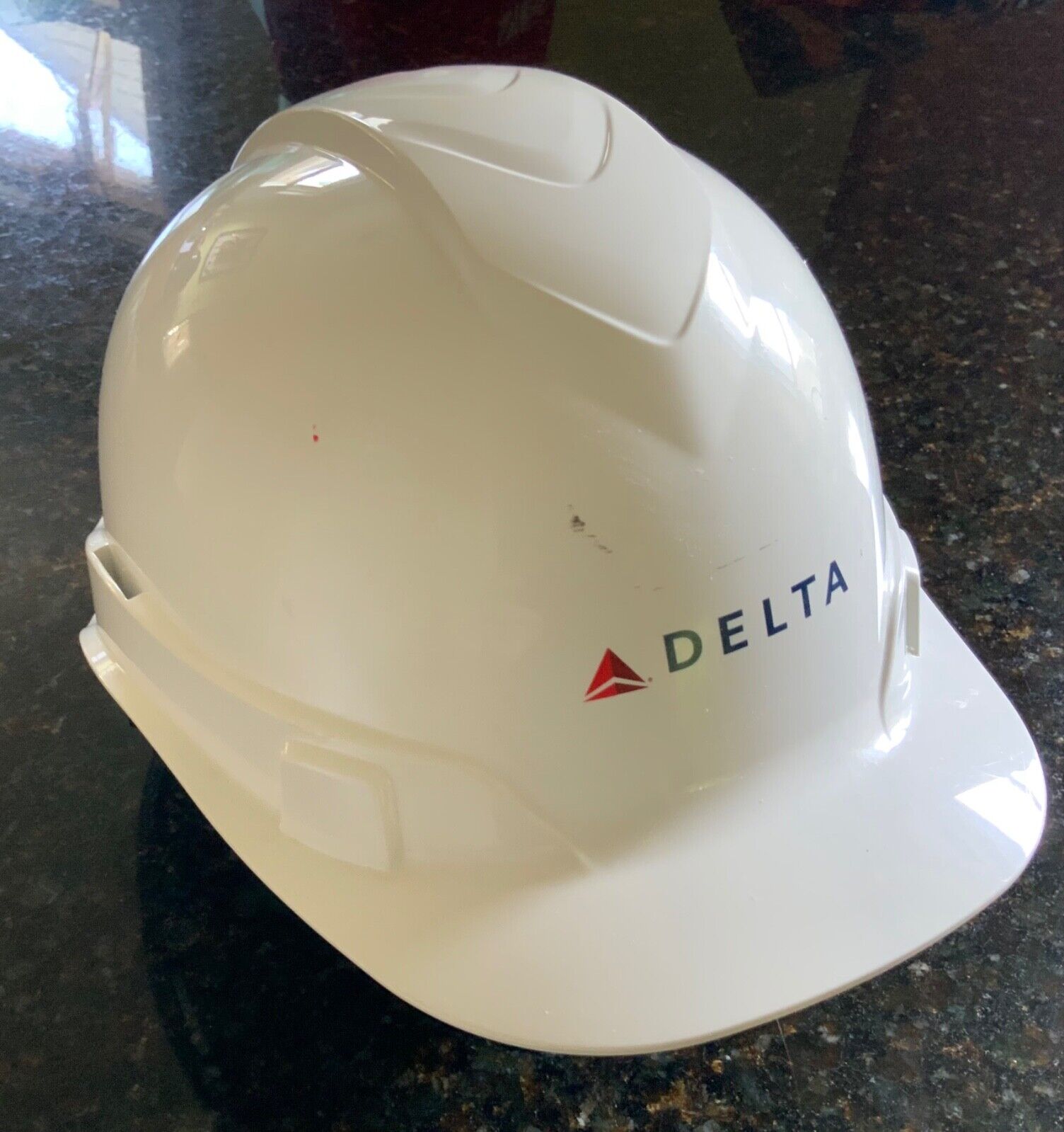 Delta Airlines Ridgel Hard Hat Size 6.5-8” 4-Point Ratchet Suspension by PYRAMEX