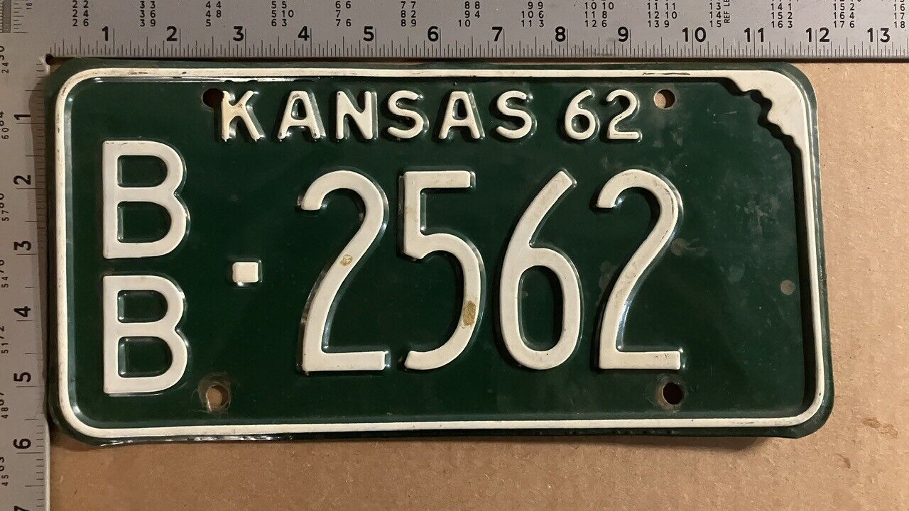 1962 Kansas license plate BB 2562 YOM DMV Bourbon Ford Chevy Dodge L297