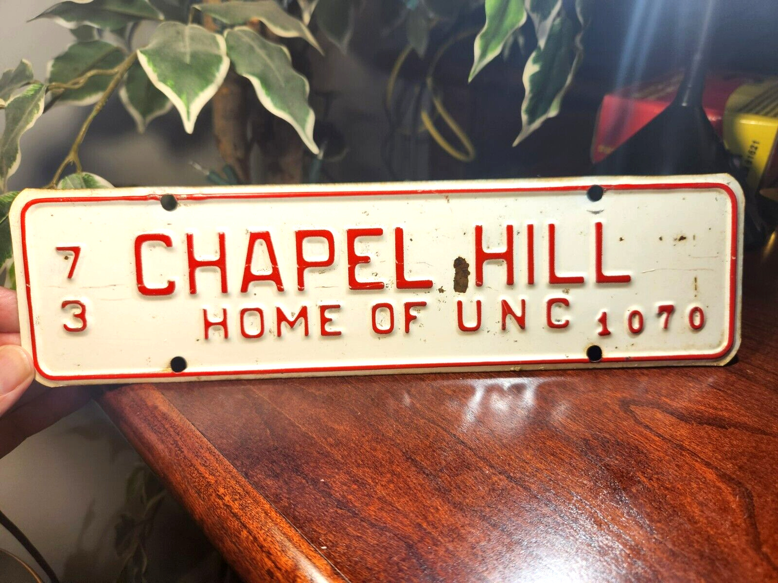 VINTAGE 1973 HOME OF UNC CHAPEL HILL, NORTH CAROLINA NC CITY TAG LICENSE PLATE