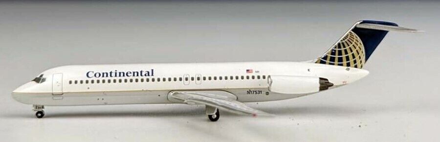 Aeroclassics AC411028 Continental Airlines DC-9-30 N17531 Diecast 1/400 Model