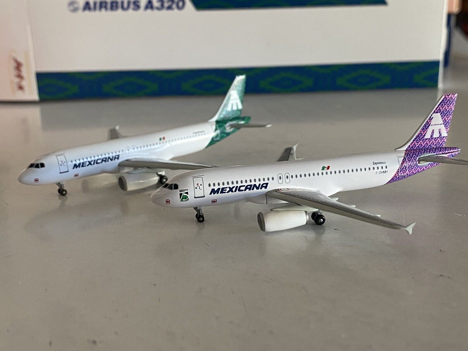 Jet-X Mexicana Airbus A320-200 1:400 XA-RJZ & F-OHMH JX037 Twin Pack