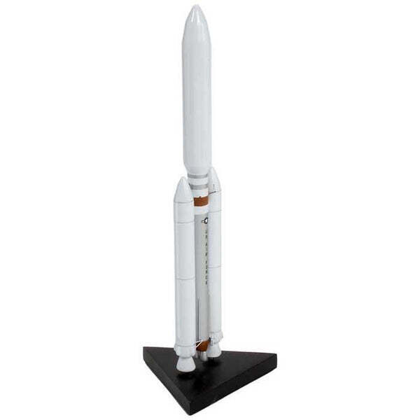 USAF Martin Marietta Titan IV Rocket With SRMU Desk Top Display 1/200 ES Model