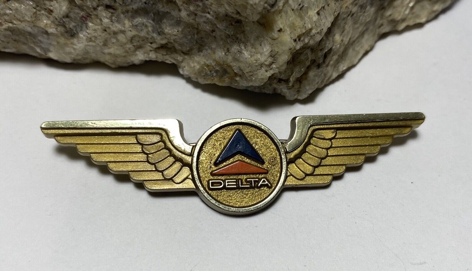 Vintage Delta Airline Junior Pilot Wings Plastic Pin Stoffel Seals Tuckahoe NY