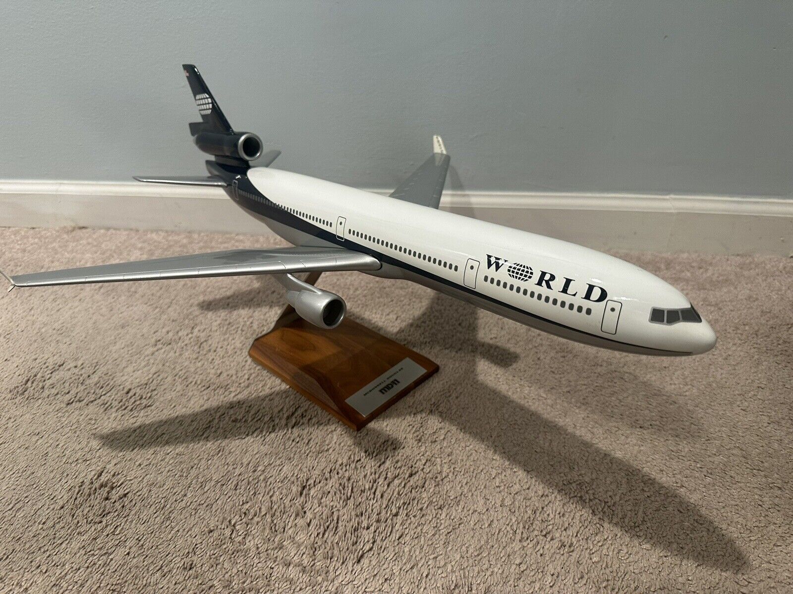 PACMIN WORLD AIRWAYS VINTAGE MD-11 MCDONNELL DOUGLAS PRE OWNERS