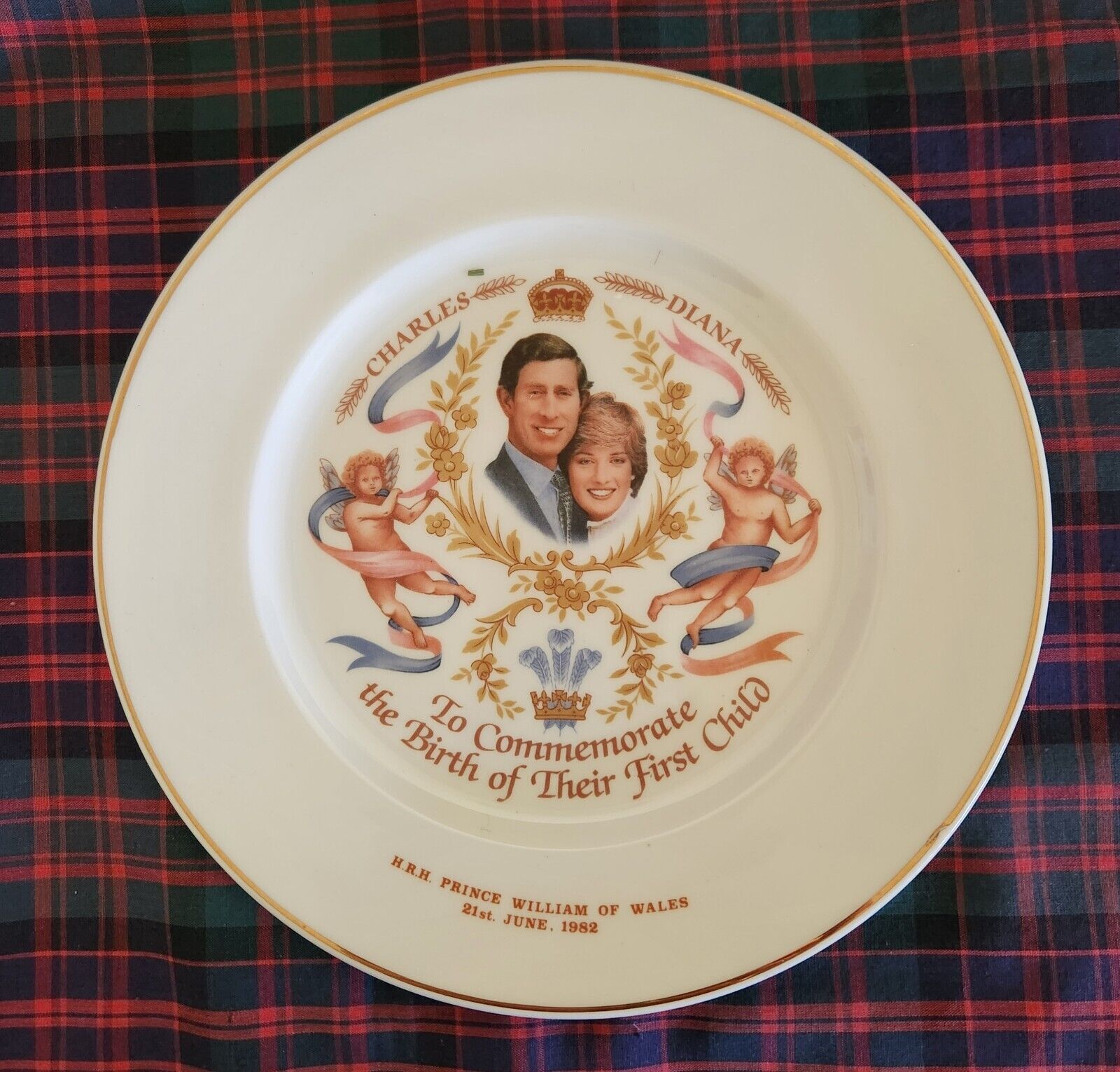 Plate Commemorating Birth of William (Prince Of Wales) 1982
