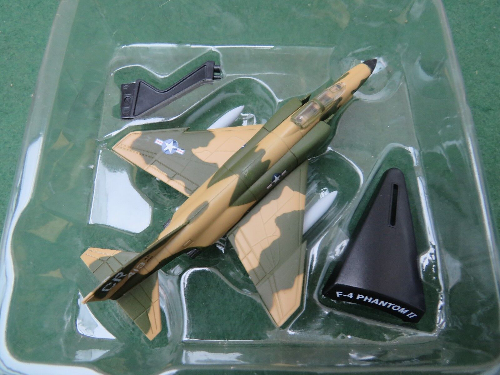 DEL PRADO AIRCRAFT OF THE ACES F-4 PHANTOM II 1/100 SCALE MODEL