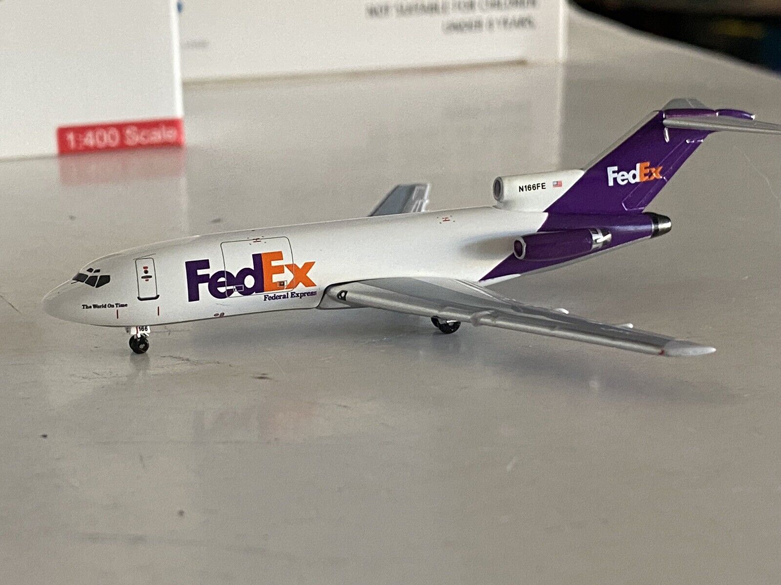 Aeroclassics FedEx Federal Express Boeing 727-100 1:400 N166FE ACN166FE