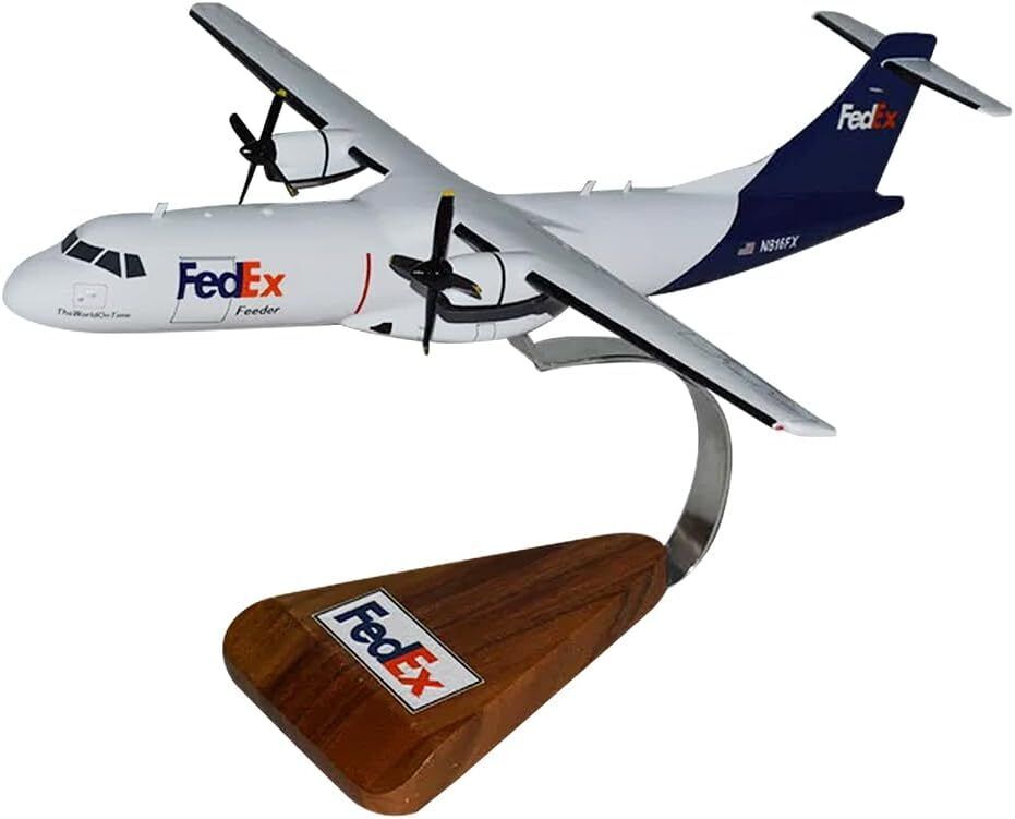 FedEx Express ATR-72 Freighter Desk Top Display Wood Model 1/72 SC Airplane New