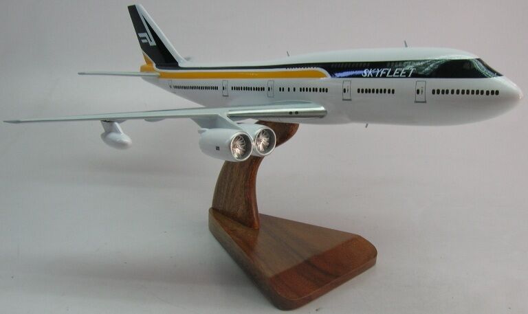 James Bond S-570 Skyfleet Airplane Desktop Mahogany Kiln Wood Model Regular New