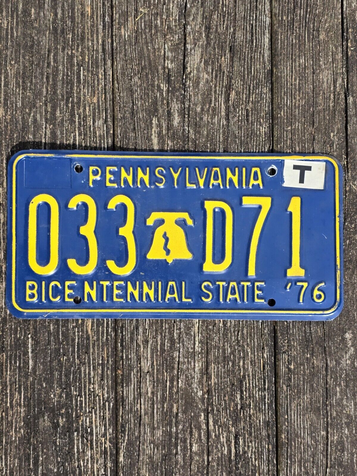 Vintage 1976 Pennsylvania Bicentennial License Plate - PA - #033-D71