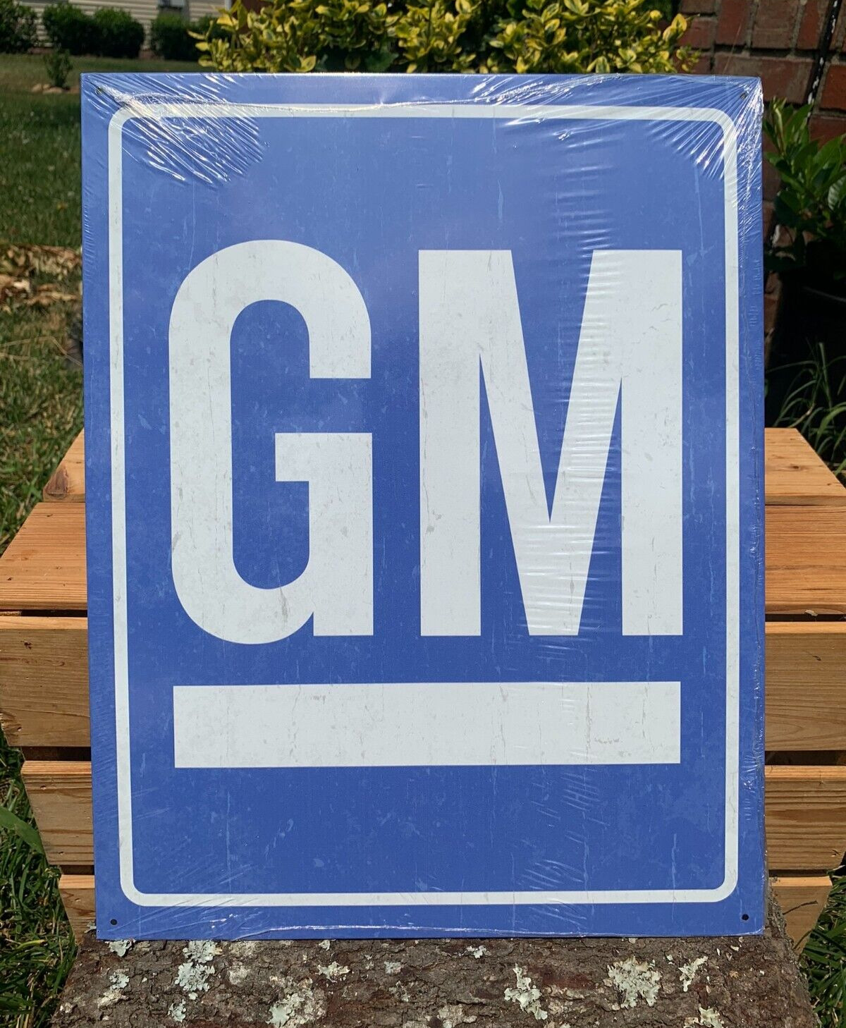 General Motors GM Original Logo Emblem Tin Metal Classic Sign Garage