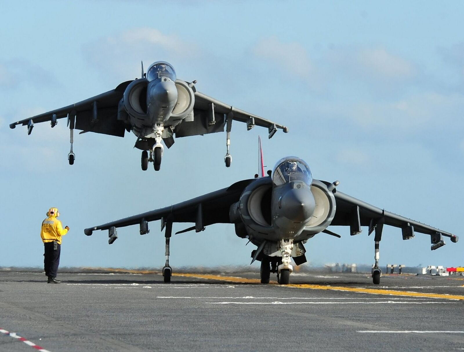 AV-8B Ground Attack HARRIERS Prepare for Takeoff  8.5 X 11 PHOTO