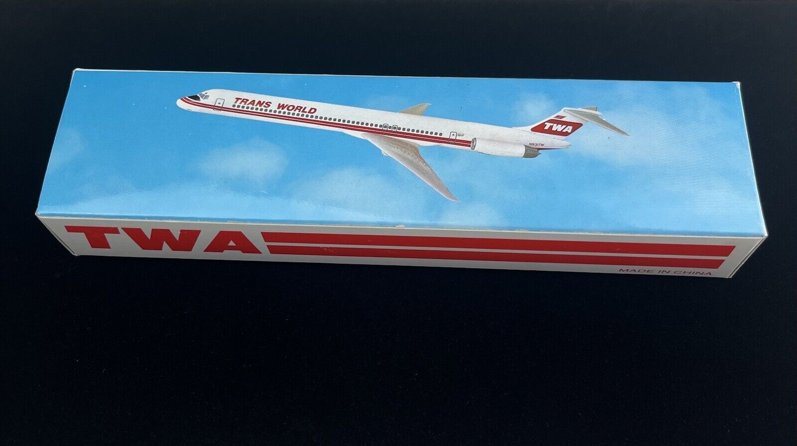 Rare TWA Trans World MD-83 N931TW Plastic Model Kit Airplane Jet Unbuilt MIB 8”