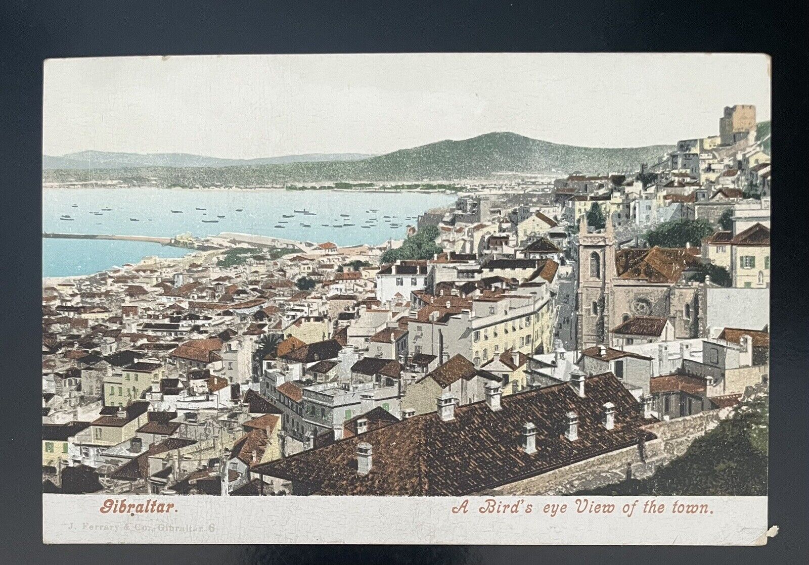 UK-GIBRALTAR. A BIRD’S EYE VIEW OF THE TOWN-POST CARD-UNUSED-J226
