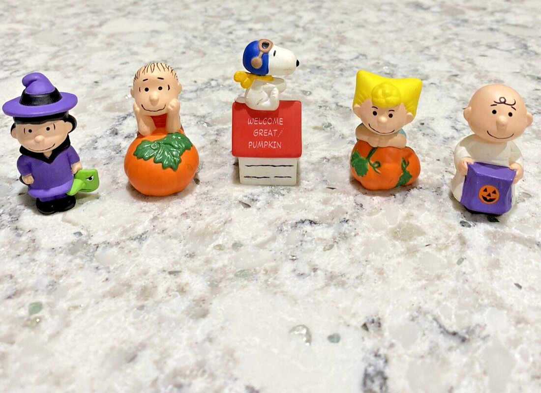 Hallmark Peanuts Halloween Figurines Merry Miniatures Snoopy Great Pumpkin 1996