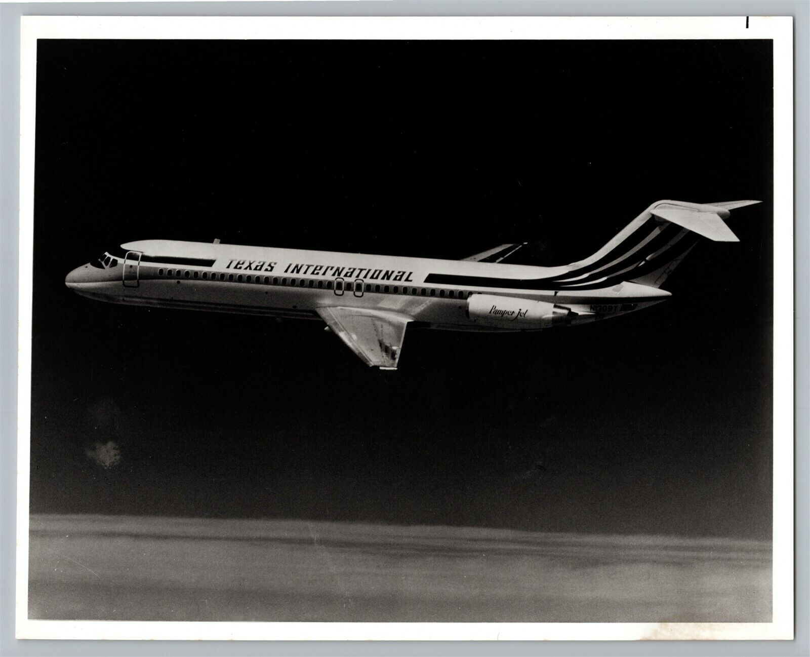 Texas International Airlines DC 9 Midair Aviation Airplane 1960s B&W Photo C2