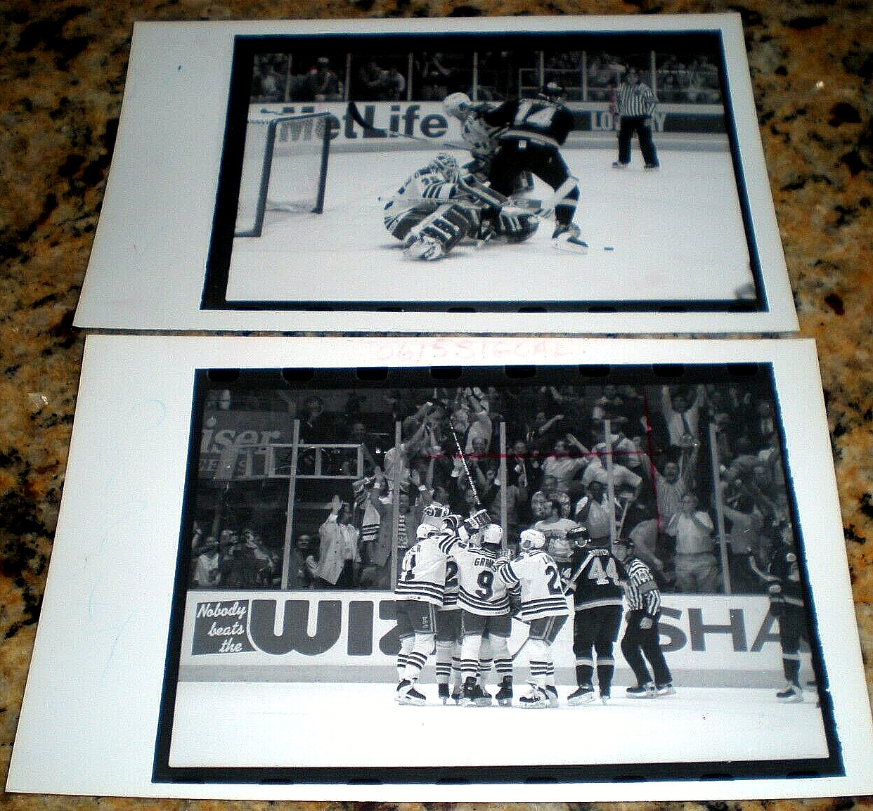 (2 DIFF ) TYPE 1 (1994 STANLEY CUP GAME 7 FINALS) NEW YORK RANGERS ONLY ONES