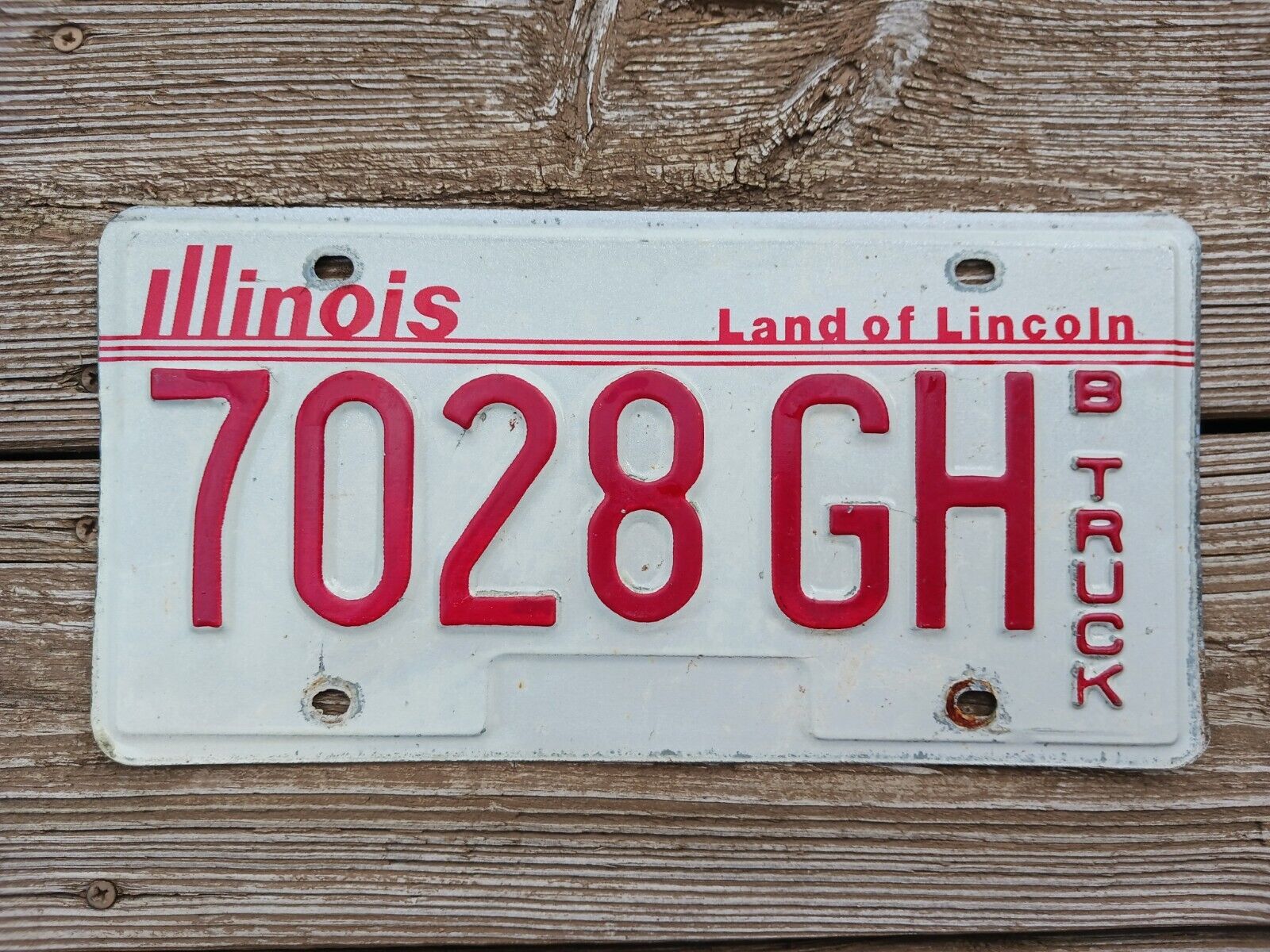 1989 Illinois Auto Vehicle B Truck License Plate 7028 GH